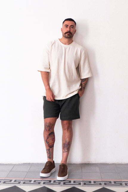 T-shirt with lined sleeves