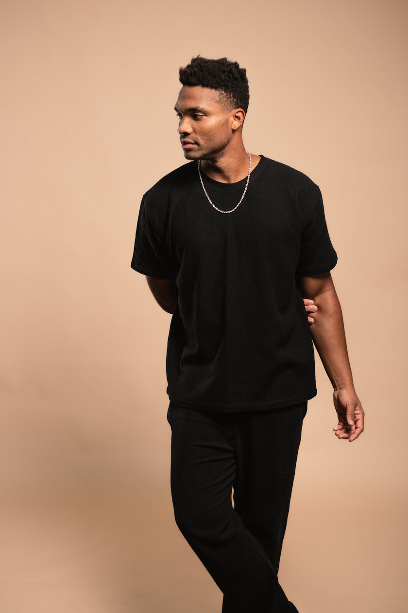 Short shorts with pockets