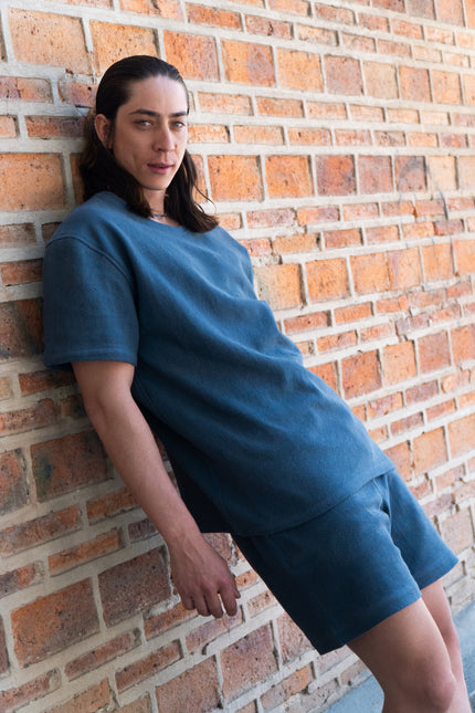 Short shorts with pockets