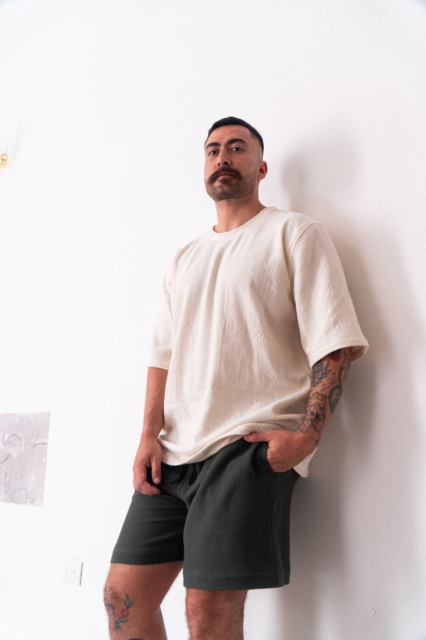 Short shorts with pockets