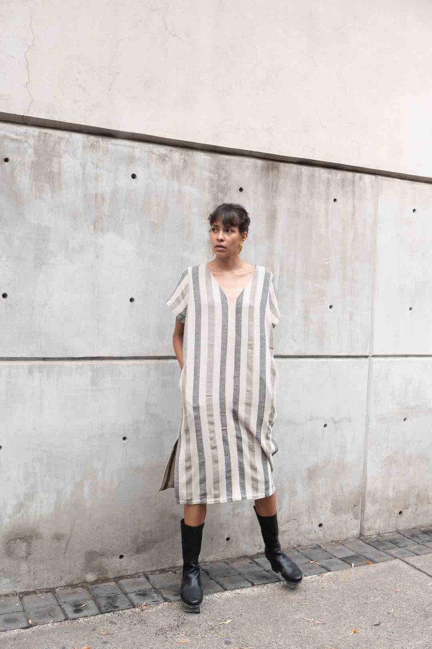 Loose V-neck dress